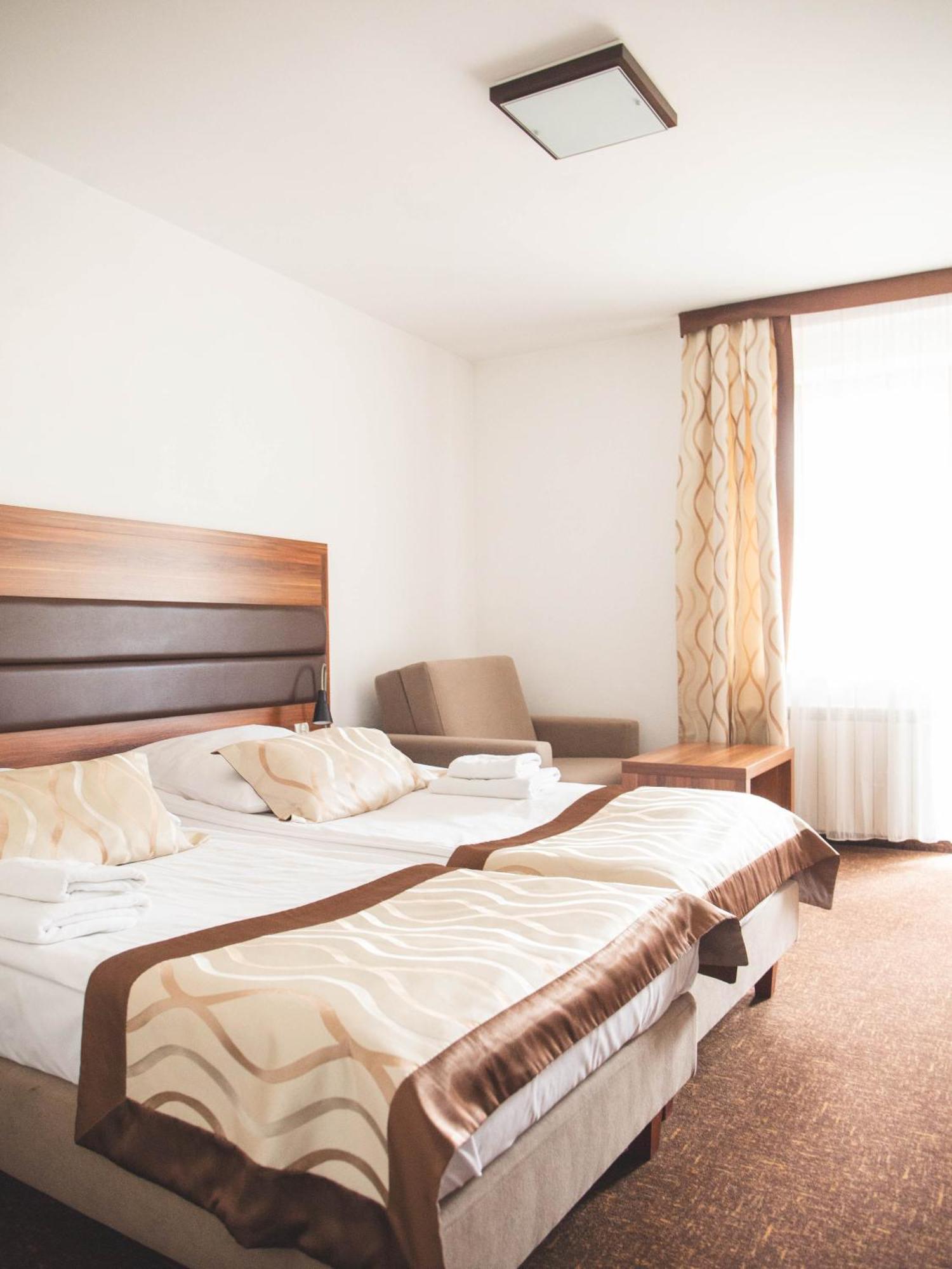 Hotel Beskidian Wegierska Gorka Εξωτερικό φωτογραφία