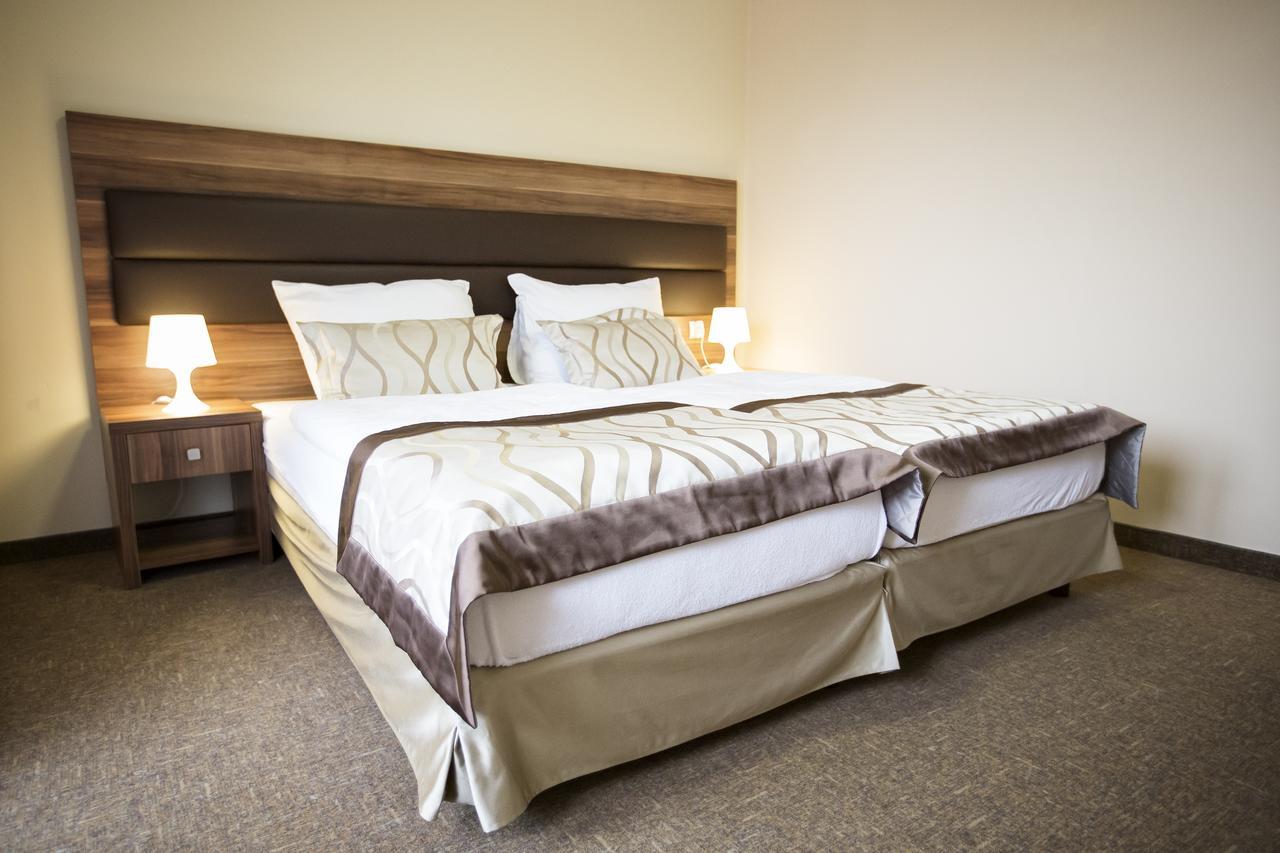 Hotel Beskidian Wegierska Gorka Δωμάτιο φωτογραφία